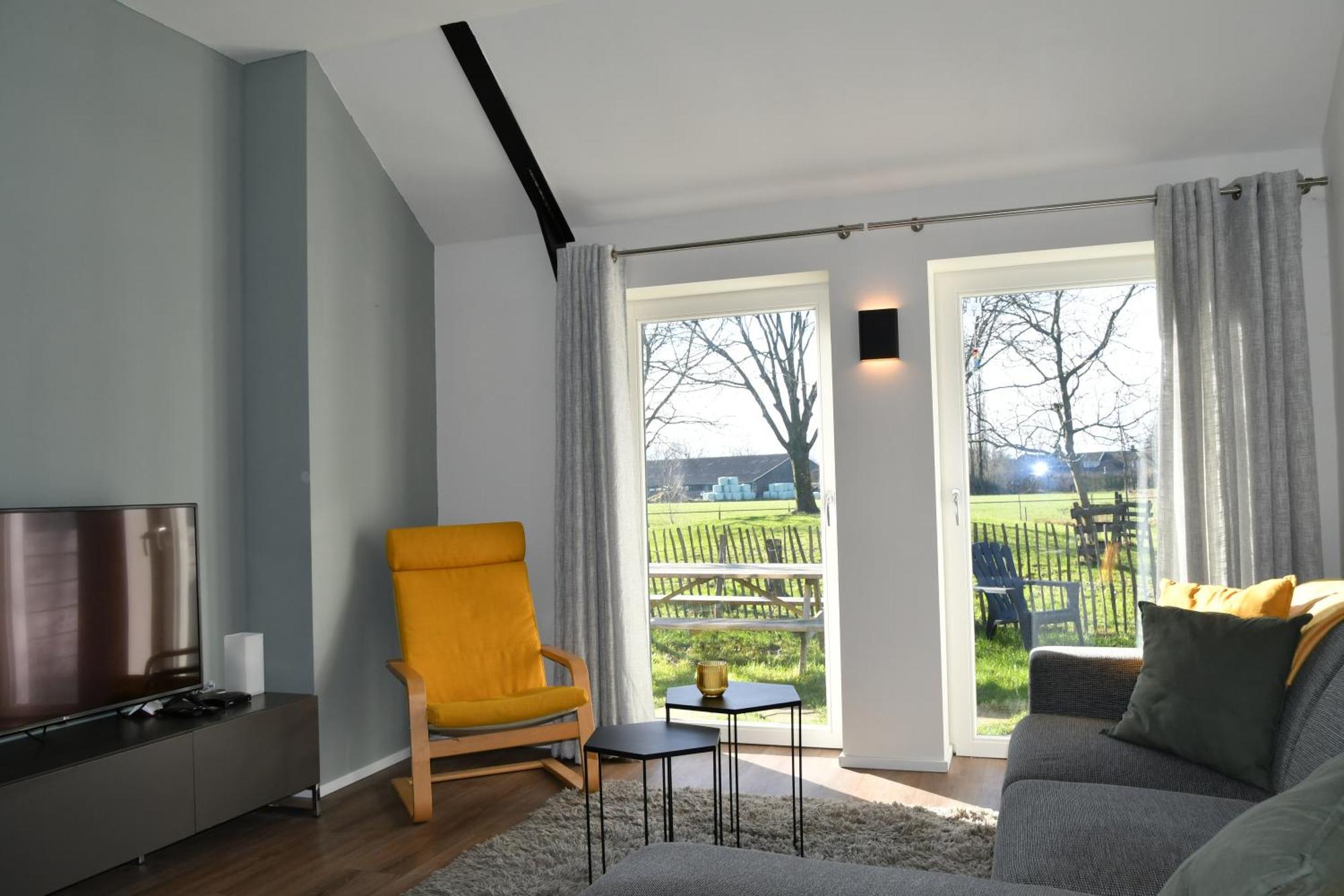Chaamse Bossen Met Tuin Chaam